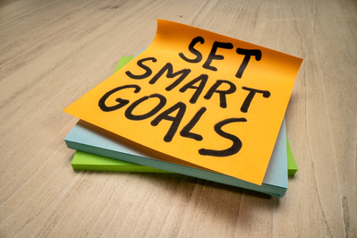 SMART goals on sticky note
